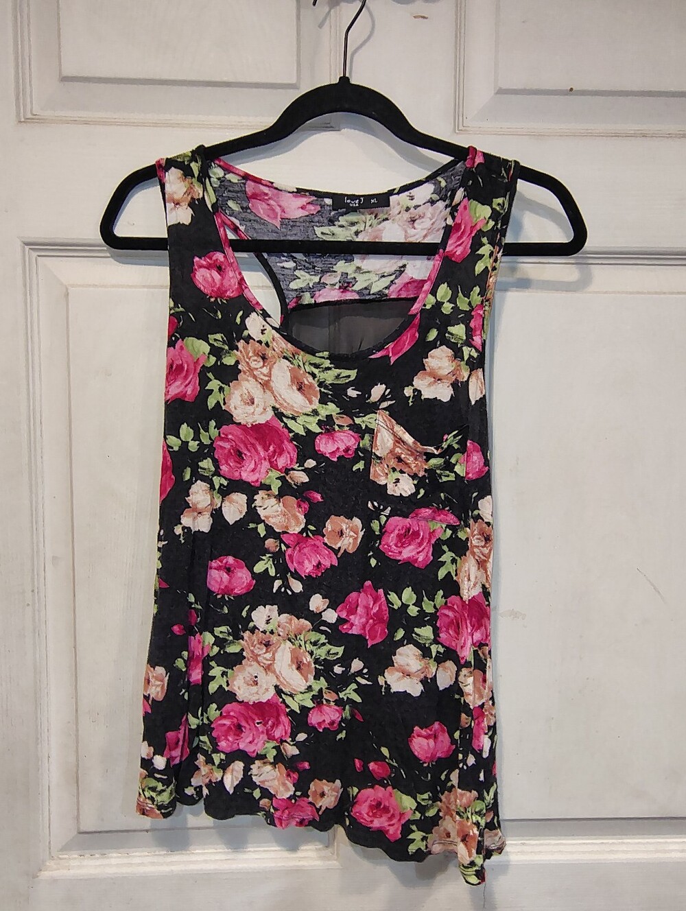 Love J Women's Size XL Black Floral Tank Top